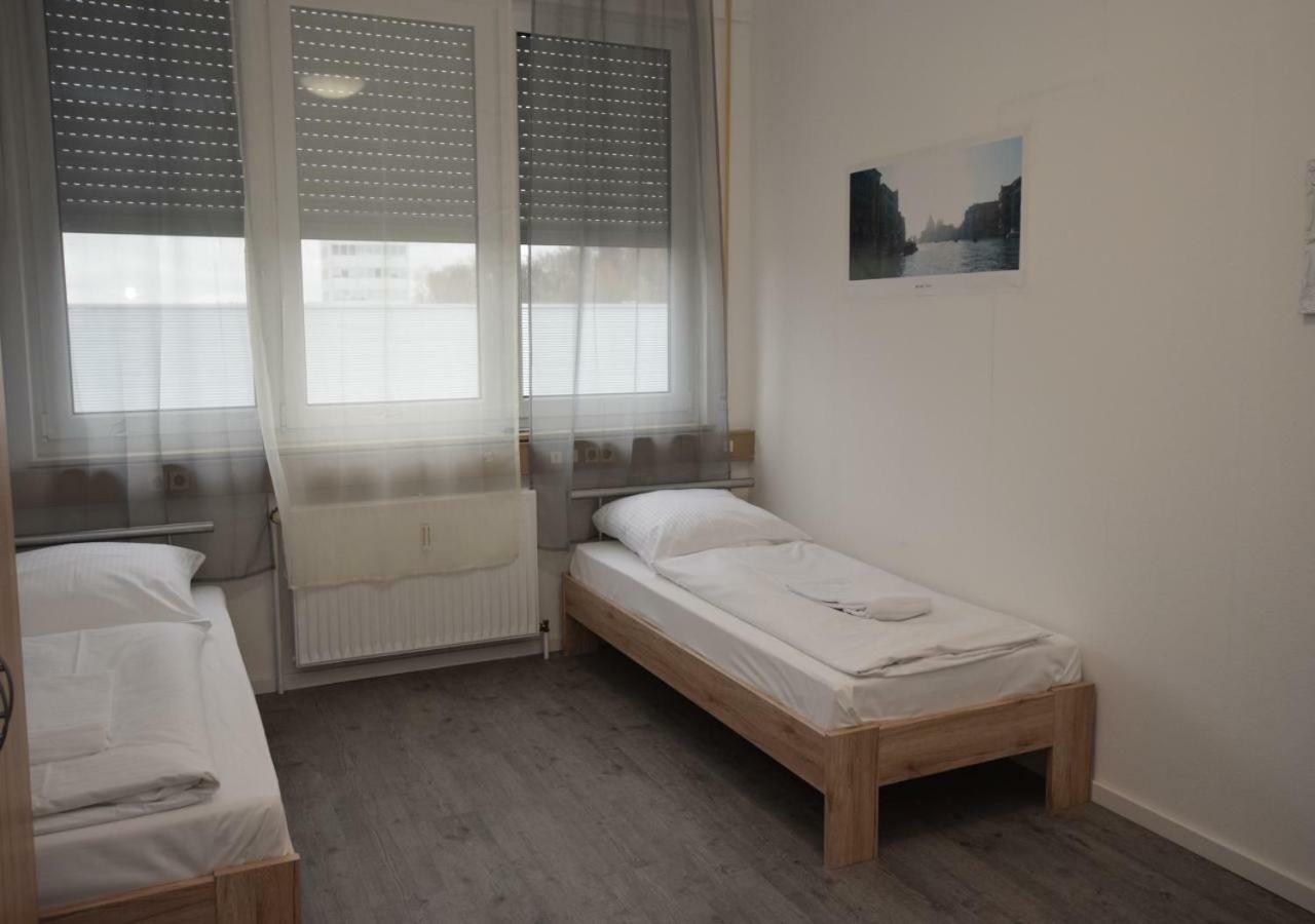 Monteurzimmer Messe Airport Wolfschlugen ภายนอก รูปภาพ