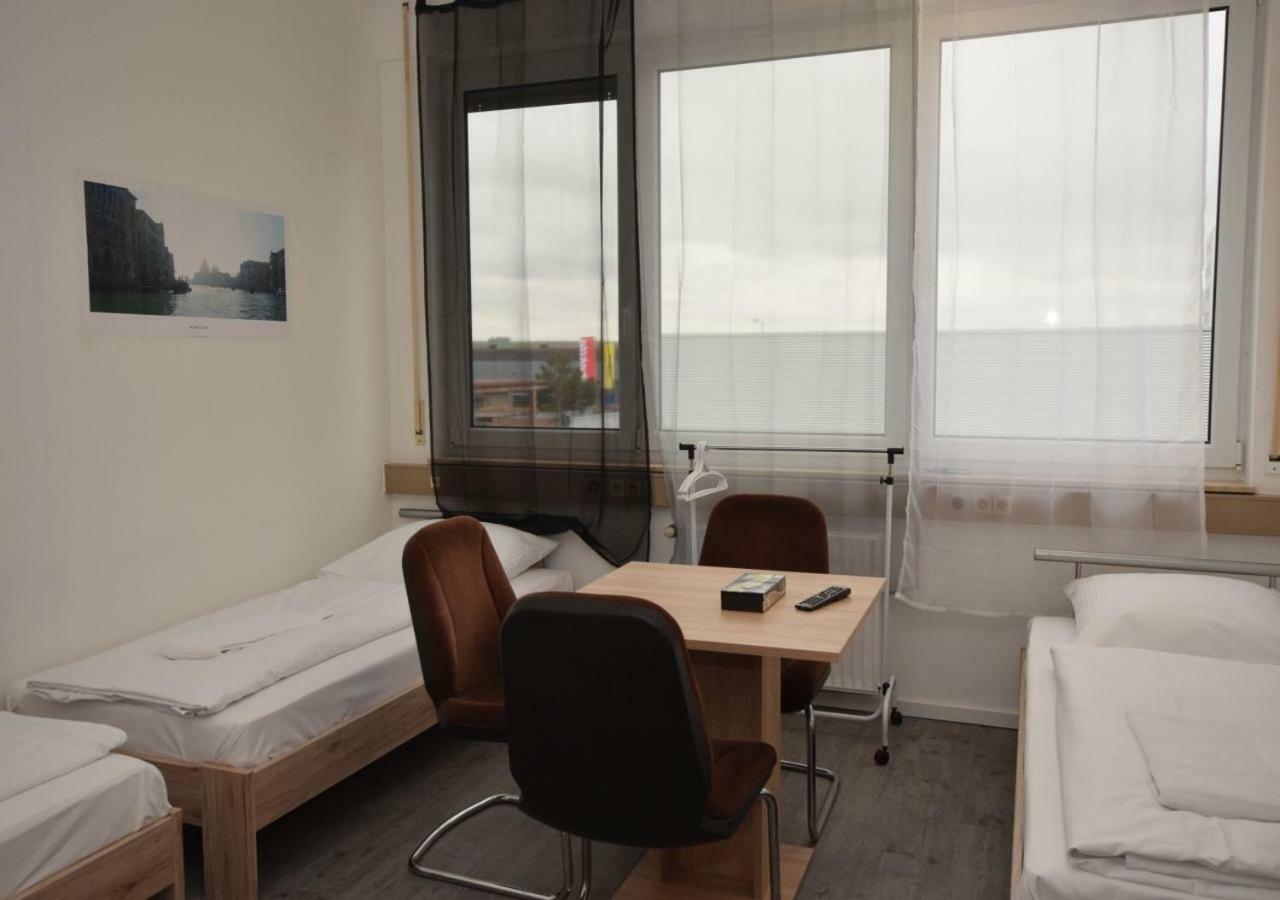 Monteurzimmer Messe Airport Wolfschlugen ภายนอก รูปภาพ